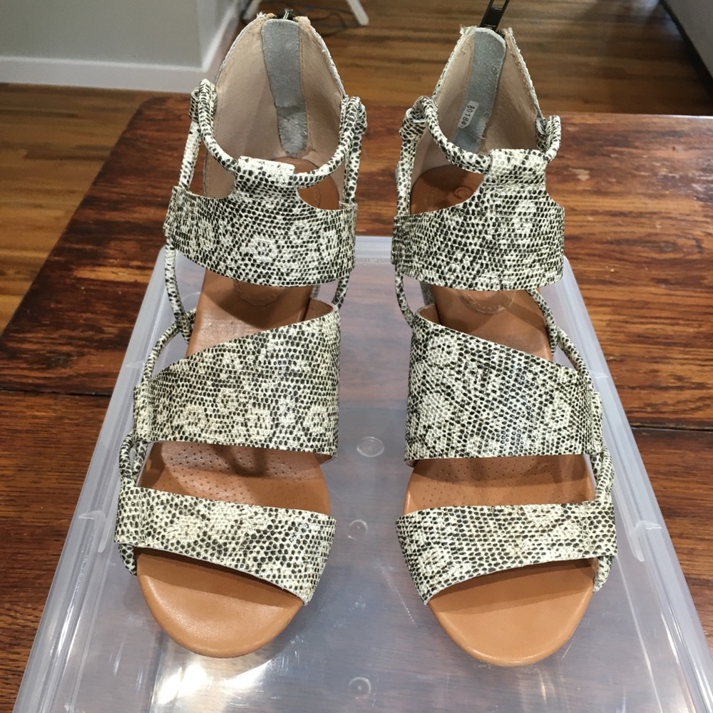 Snakeskin Leather Sandals